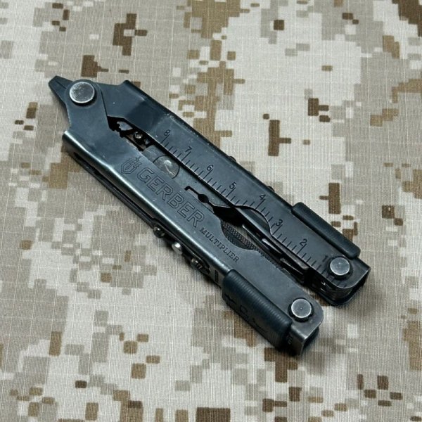 画像1: 実物 米軍放出品 GERBER ガーバーマルチプライヤー 黒